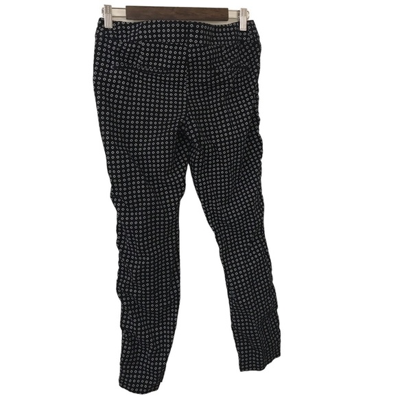 3/$15 Old navy the diva 90s festival mini floral print with tuxedo stripe pant - Picture 2 of 11